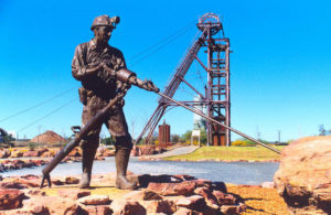 "Cobar Miner" Cast bronze ,1 1/4 life size, 0.75 tonne, Cobar Council