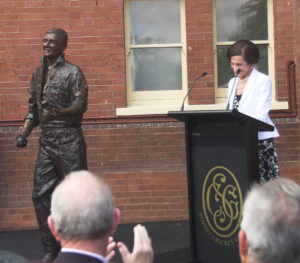 "Richie Benaud" Governor of NSW Professor Marie Bashir with sculpture